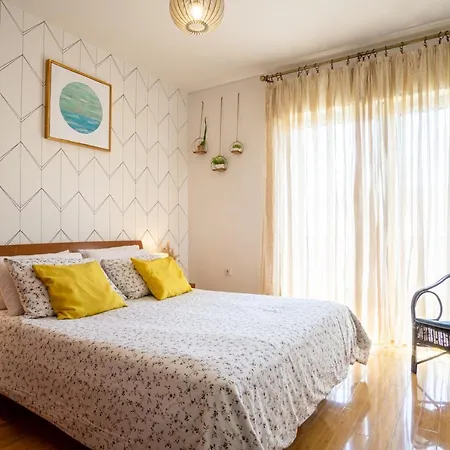 Διαμέρισμα Spacious By The Sea 8+4 Πούλα