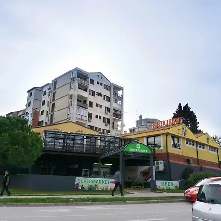 Διαμέρισμα Spacious By The Sea 8+4